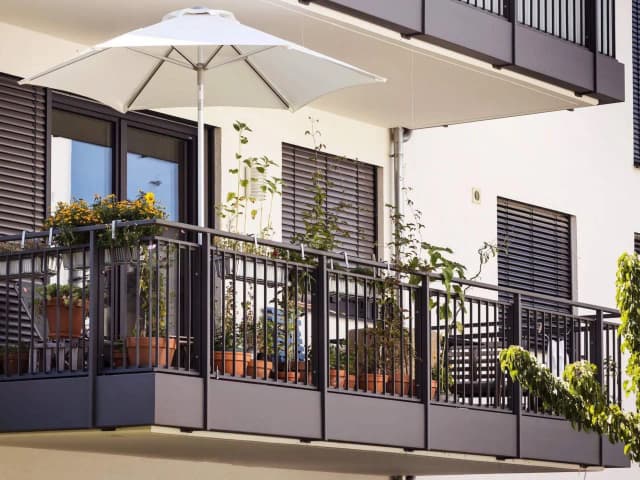 Jak skutecznie pomalować balustradę metalową i uniknąć rdzy Jak skutecznie pomalować balustradę metalową i uniknąć rdzy